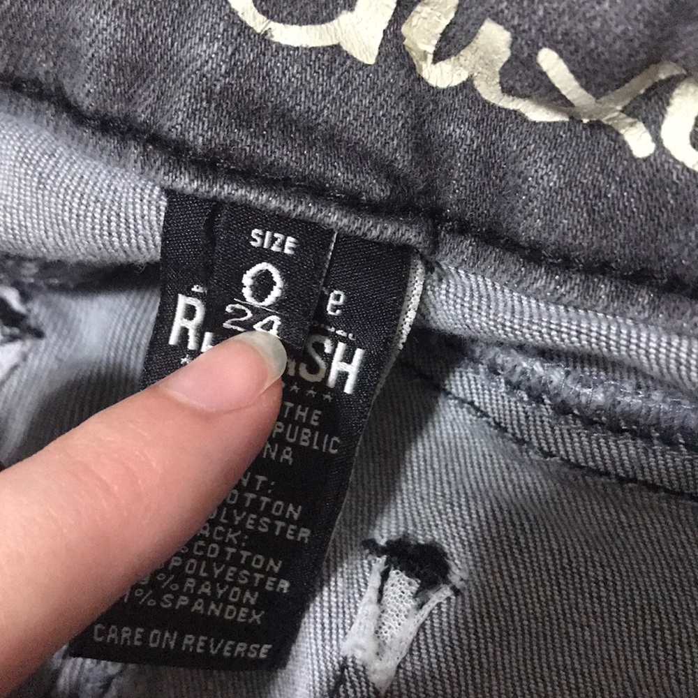 Jeans - Picture 2 of 3